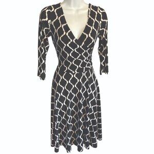 Maggy London, size 4, faux wrap fit and flare dress